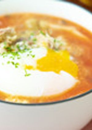 温泉卵と食べる鯖缶と冬野菜のトマトスープ-レシピのメイン写真