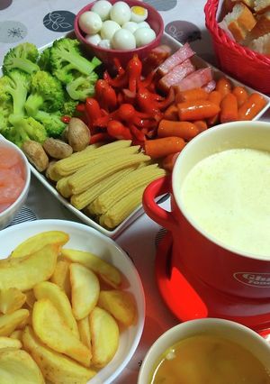 チーズフォンデュ材料-レシピのメイン写真