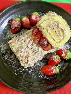 99円のロールケーキでブッシュドノエル-レシピのメイン写真
