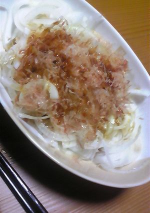 あま〜い♪シンプルが１番　新玉サラダ-レシピのメイン写真