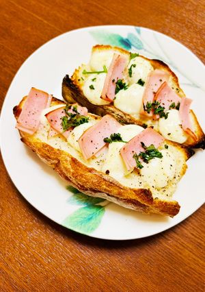 モッツァレラチーズとハムトースト-レシピのメイン写真