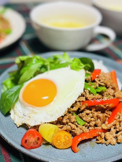 豚ひき肉のピリ辛炒め ガパオライス風-レシピのメイン写真
