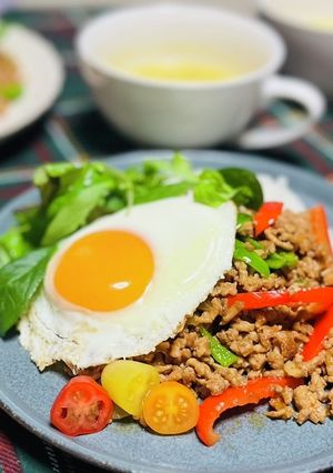 豚ひき肉のピリ辛炒め　ガパオライス風-レシピのメイン写真