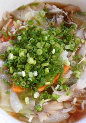会社でも作れる野菜たっぷりラーメン！-レシピのメイン写真