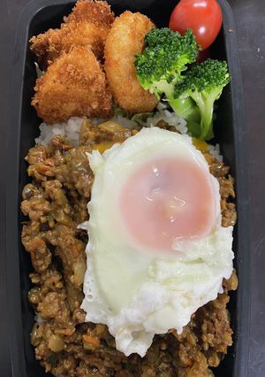 頑張るパパへ53ドライカレー弁当-レシピのメイン写真