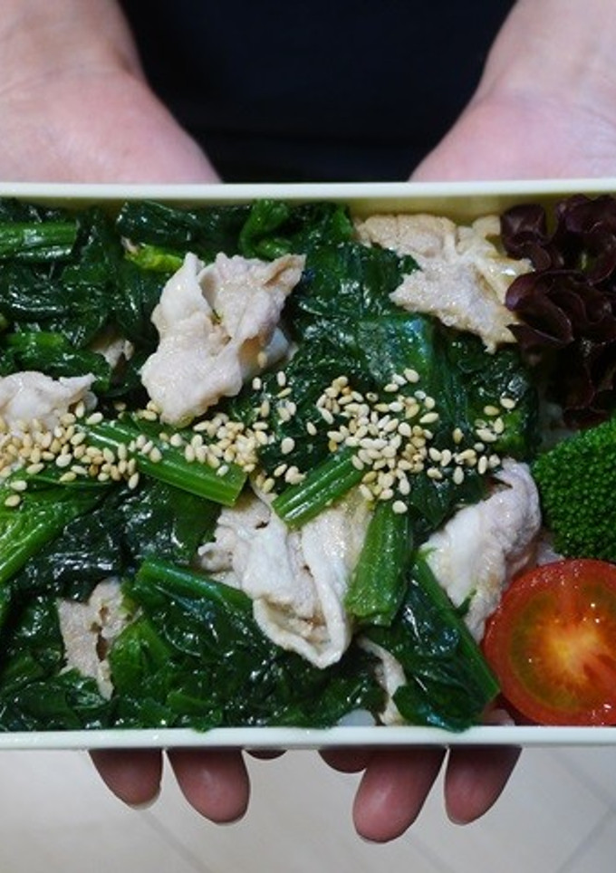 ごま油香る♪ほうれん草と豚肉の丼弁当-レシピのメイン写真