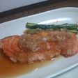 新玉ねぎのおろしソースで☆鮭のムニエル☆