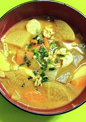お出汁の効いた ガツンとうまいとん汁-レシピのメイン写真