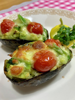 アボカドのチーズ焼き♪-レシピのメイン写真