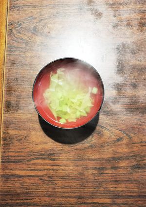 葉野菜と玉ねぎの和風出汁スープ-レシピのメイン写真