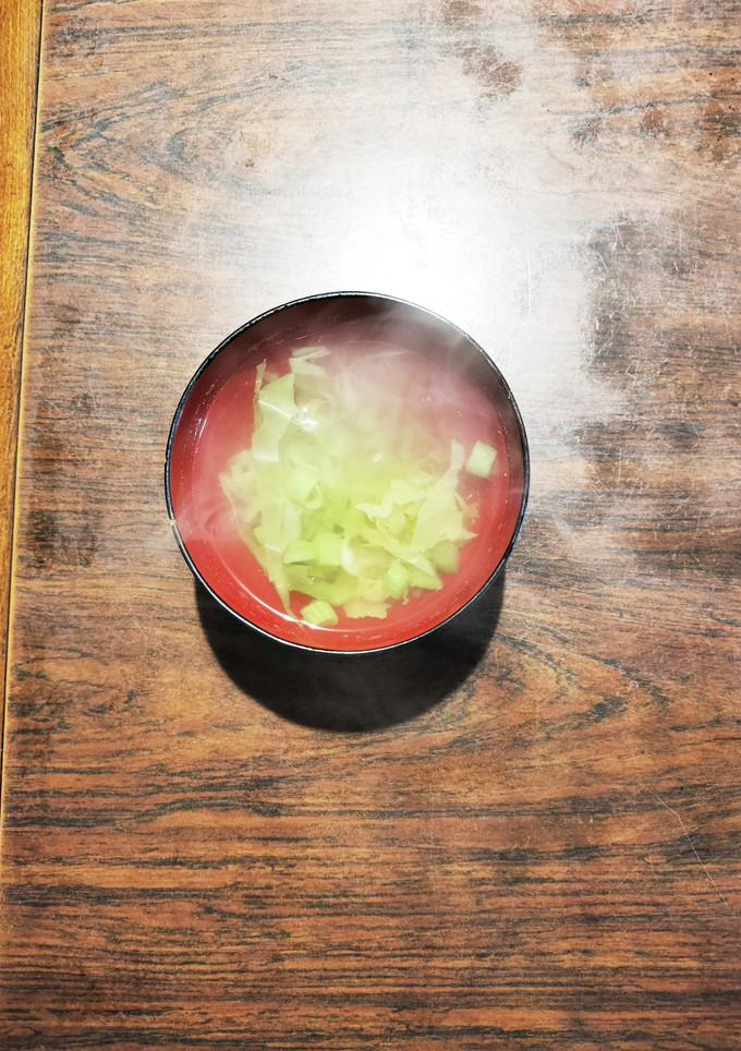 葉野菜と玉ねぎの和風出汁スープ-レシピのメイン写真