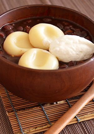 大豆粉入りケフィア白玉の黒糖汁粉-レシピのメイン写真