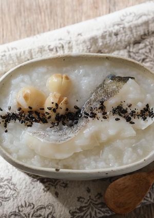 【冬の薬膳】 鱈と蓮の実の薬膳粥-レシピのメイン写真