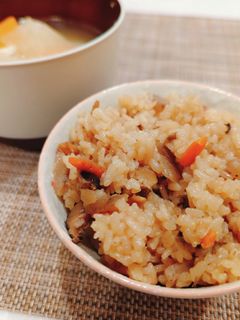 しいたけ香る♡炊き込みご飯-レシピのメイン写真
