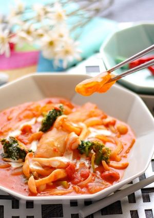 ライスペーパーで作るチーズロゼトッポギ-レシピのメイン写真