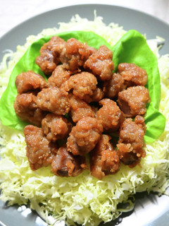 豚かしら肉の唐揚げ(たっぷりキャベツ)-レシピのメイン写真