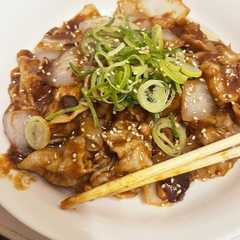 รูปของ ドラッグみたいな豚の生姜焼きで良いお年を