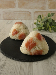 生ハムと粉チーズのおにぎり-レシピのメイン写真