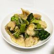 鶏胸肉とブロッコリーのもやし炒め