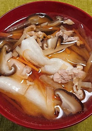 鶏肉と大根、ニンジンの沢煮椀風の雑煮-レシピのメイン写真