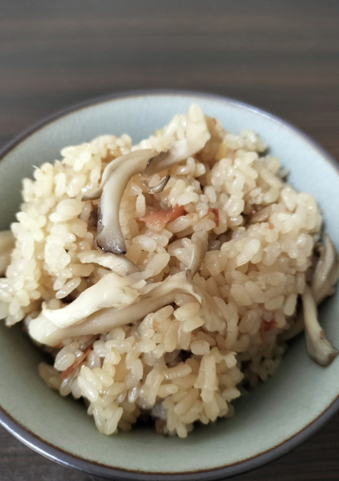 梅と舞茸の炊き込みご飯-レシピのメイン写真