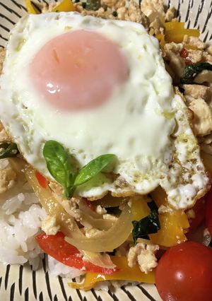 豆腐も入ったヘルシーガパオライス-レシピのメイン写真