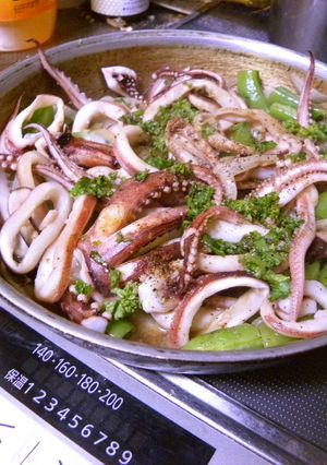 酒の肴♡茹でイカの洋風バター醬油-レシピのメイン写真