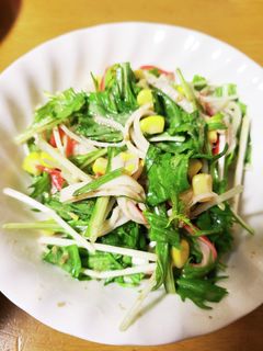 水菜とカニカマとコーンのごま和えサラダ-レシピのメイン写真