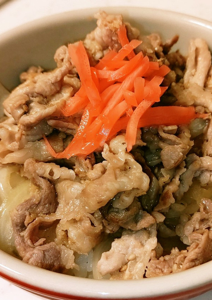 黒豚切り落としwith玉ねぎ丼。-レシピのメイン写真