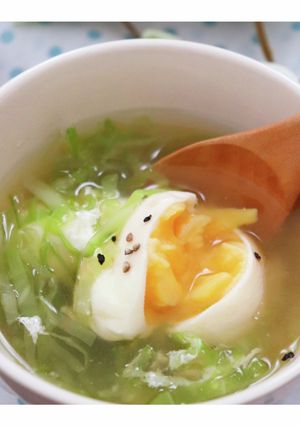 キャベツと落とし卵のスープ-レシピのメイン写真