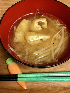 今朝の味噌汁/モヤシと油揚げ-レシピのメイン写真