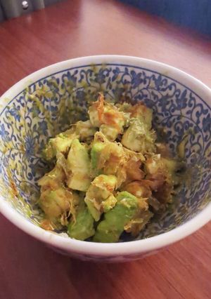 アボガドとクリチの麺つゆ和え-レシピのメイン写真