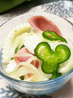 玉ねぎ、イカ、ハム、ピーマンの簡単マリネ-レシピのメイン写真