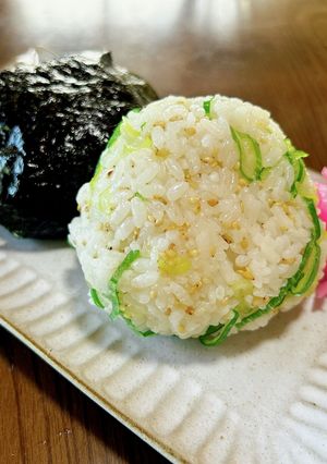胡麻香るねぎおにぎり-レシピのメイン写真
