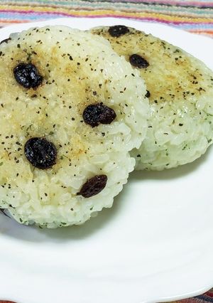 レーズンバターでスパイシー★パリおにぎり-レシピのメイン写真