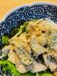 市販サラダ●鶏肉の出汁煮サラダ-レシピのメイン写真