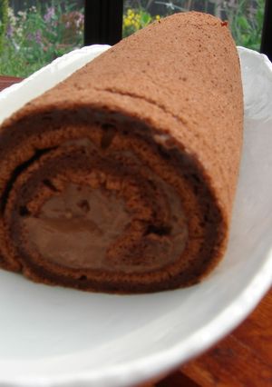 シフォン生地でチョコレートロールケーキ♪-レシピのメイン写真