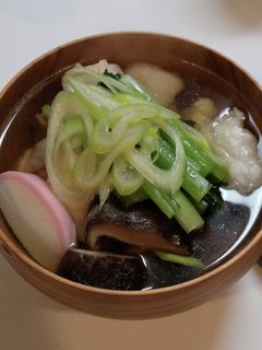 一番出汁と椎茸出汁のお雑煮-レシピのメイン写真