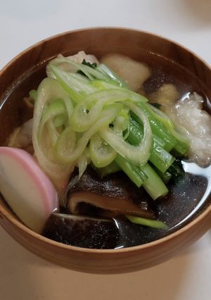 一番出汁と椎茸出汁のお雑煮-レシピのメイン写真