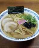 シチュー用の牛肉煮込み汁で塩ラーメン