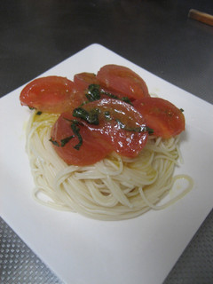 簡単本格/前菜にも◎トマトの冷製パスタ-レシピのメイン写真