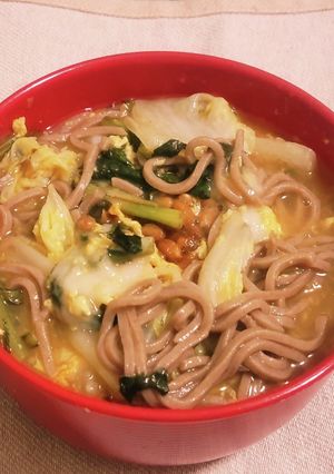 白菜菊名春菊納豆チーズ餅海鮮チゲ蕎麦雑煮-レシピのメイン写真