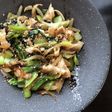 豚肉と小松菜のスタミナ塩昆布炒め
