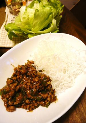 我が家に伝わるﾚﾀｽの肉みそ包み☆-レシピのメイン写真