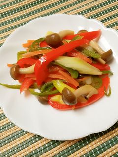 野菜としめじの彩り炒め-レシピのメイン写真