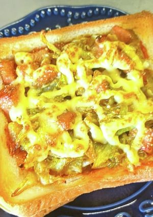カレーキャベツベーコンオープントースト-レシピのメイン写真
