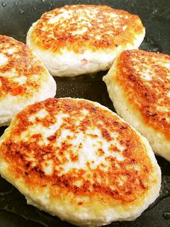 スーパーのつみれで豆腐ハンバーグ-レシピのメイン写真