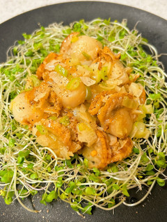 ベビーホタテのネギみじん炒め-レシピのメイン写真