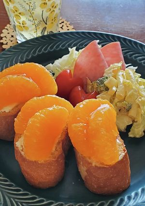 みかん☆蜂蜜クリチのオープンサンド-レシピのメイン写真