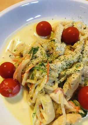 市販サラダと鶏肉の生クリームソース炒め-レシピのメイン写真